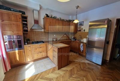 Vanzare apartament 3 camere (E1+M) in Vila (S+P+E1+M) - Teiul Doamnei - 4