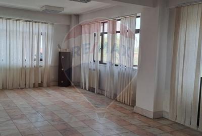 Spatiu de birouri de inchiriat - 2