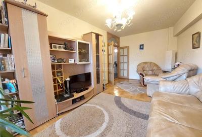 Apartament cu 4 camere decomandat în Transilvaniei - 15