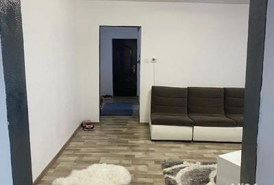 Vand Apartament 60mp etaju 3 - 1