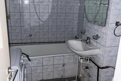 Apartament cu 2 camere decomandat în Petros - 2