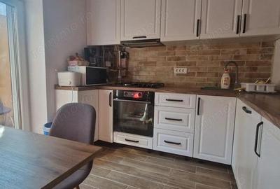 Apartament cu 2 camere semidecomandat, mobilat în P-ța Maria - 3