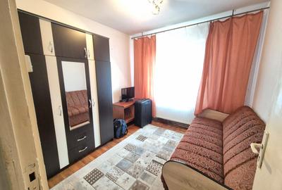 Vanzare Apartament 2 Camere semidecomandat zona Florilor - 2
