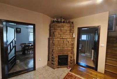 Casă cu 5 camere cu Teren 1500 Mp în Central - 6