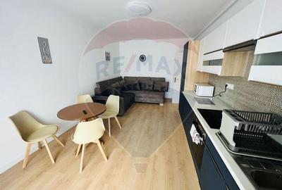 DE INCHIRIAT - zona Casa Crisan - 2