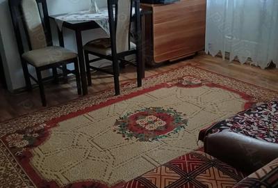 Primesc in gazda doua fete nefumatoare,respectoase cu bun-sim?.zona Podu Ros (Cantemir ). - 2