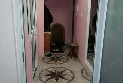 Apartament semidecomandat