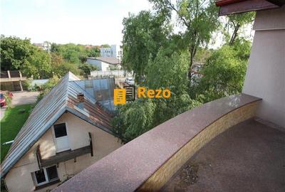 Vila impozanta, cu teren 2500 mp, la pret de apartament! Vila impozanta, cu teren 2500 mp, la pret de apartament! - 14