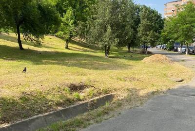 Teren de 2025 mp, în Central - 6