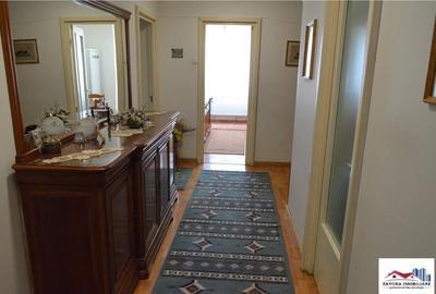 Apartament 3 Camere de Inchiriat Zona Aleea Carpati - 10