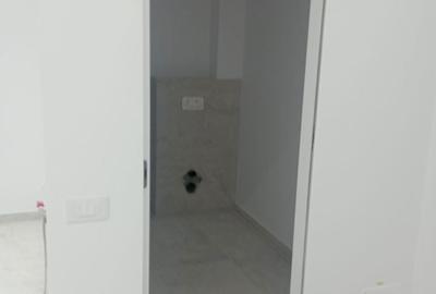 Spațiu comercial, de 48 mp, în Central - 5