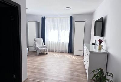 Garsonieră decomandată în Central - 7