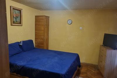 Casă cu 5 camere cu Teren 680 Mp în Km 5 - 6