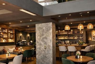 Decebal | Spațiu pretabil Restaurant | Cafenea | Posibilitate terasa - 1