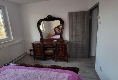 Apartament cu 2 camere decomandat în Cornișa - 15