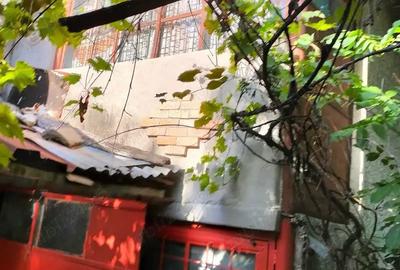 Casa de vanzare +teren - 2