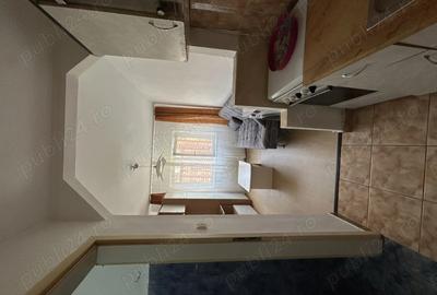 Vand garsoniera in zona Decebal - 3