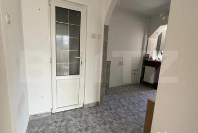 Apartament cu 2 camere decomandat în Cornișa - 7