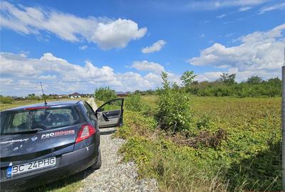 Teren intravilan, 2 loturi de 680mp, Serbanesti - 1