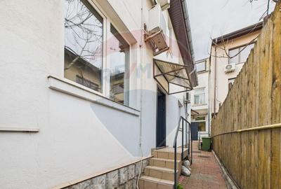 Spațiu comercial, de 130 mp, în Unirii - 33