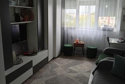 Garsonieră decomandată în Central - 1