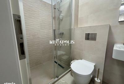 Apartament cu 3 camere decomandat în Tractorul