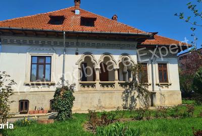 Casă cu Teren 1071 Mp în Central - 14