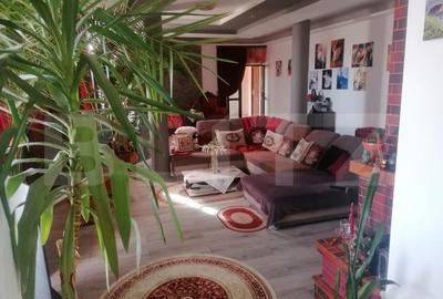 Casa cu arhitectura deosebita, iaz, panouri solare, 370mp, zona Adancata - 5