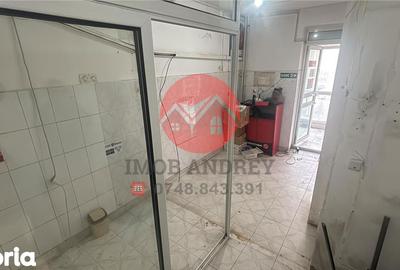 Spațiu comercial, de 17 mp, în Ultracentral - 2