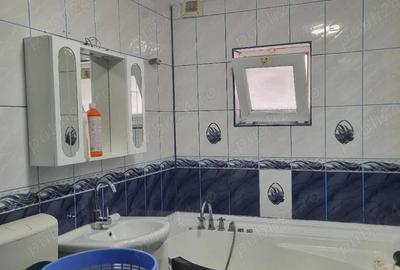 Apartament cu 3 camere semidecomandat în Central - 5