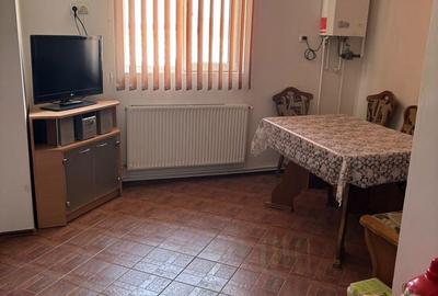 Apartament cu 3 camere în Lazaret - 1