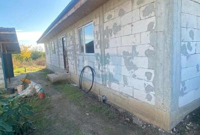 Teren de 2 mp, în Petru Rareș - 13