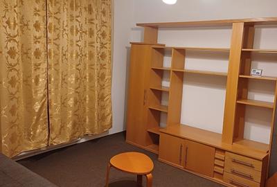 Apartament cu o camera Hunedoara zona Teatrului 29mp - 2