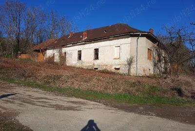 Casă cu 10 camere în Zgribești - 10