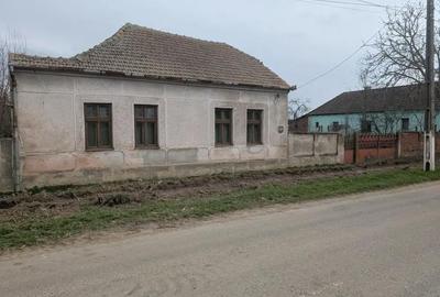 Casă cu 3 camere în Petroman - 1