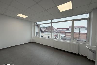 Spațiu comercial, de 95 mp, în Central - 6