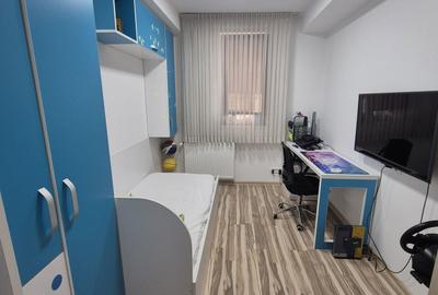 Apartament cu 3 camere semidecomandat în Central - 6