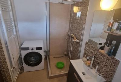 Casă cu 4 camere cu Canalizare în Central - 3