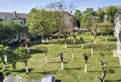 Apartament cu 2 camere decomandat în Central - 4