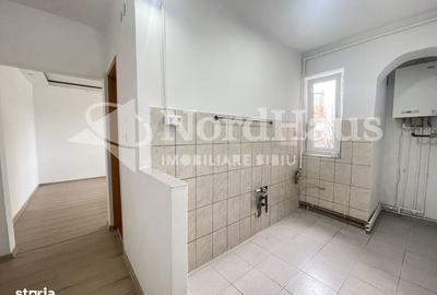 Apartament cu 3 camere semidecomandat în Hipodrom 3