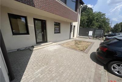 Spatiu comercial, curte, parcare, 2 intrari, zona Scoala 2 - 2