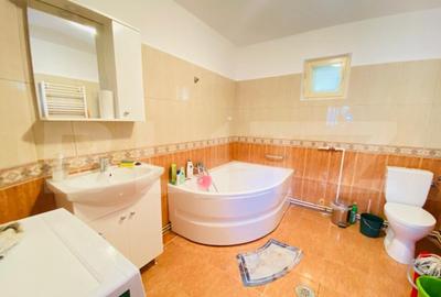 Casa superba Valenii de Munte , Teren Generos 2031 mp ! - 16