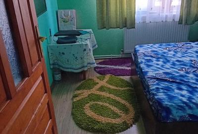 Apartament cu 4 camere decomandat în Central - 2