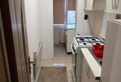 Garsonieră decomandată în Viziru 1 - 3