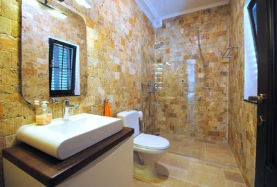 Proprietar, ofer spre inchiriere casa in complexul La Torre - Giroc - 4