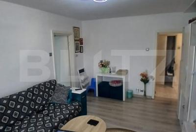 Aprtament de vanzare, cu 3 camere, zona Podul Ros - 5