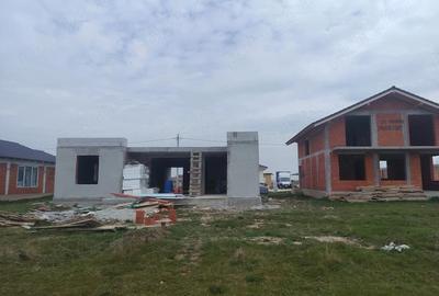 Casă cu Teren 500 Mp în Cihei - 3