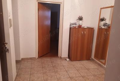 Inchiriez apartament 4 camere Trivale - 1