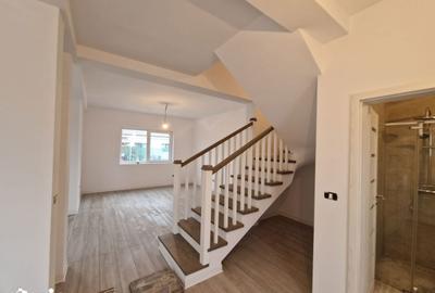 Casă cu 4 camere cu Teren 250 Mp în Bucovăț - 2