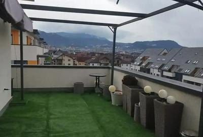 Apartament cu 2 camere decomandat în Tractorul - 4